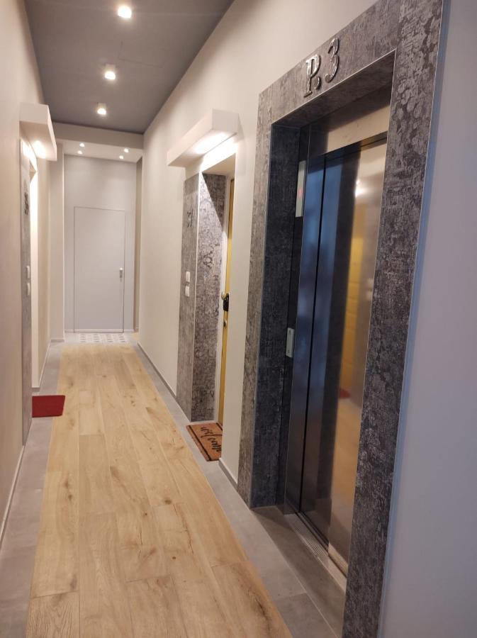 Boutique Apartments Cecilia Триест Экстерьер фото
