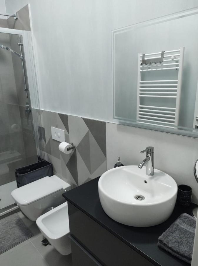 Boutique Apartments Cecilia Триест Экстерьер фото