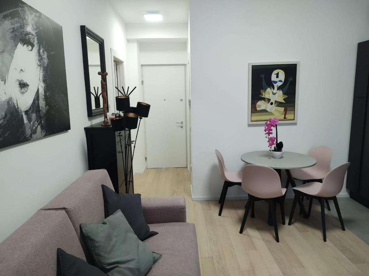 Boutique Apartments Cecilia Триест Экстерьер фото