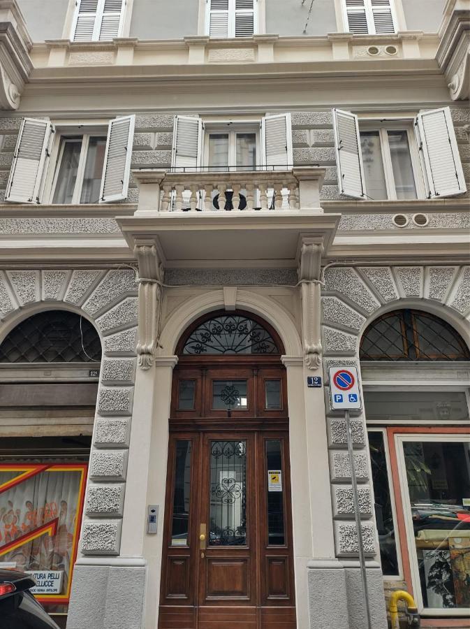 Boutique Apartments Cecilia Триест Экстерьер фото