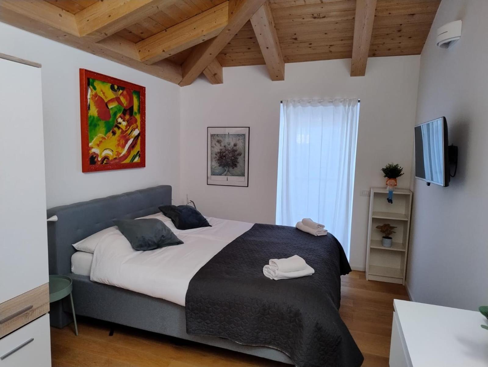 Boutique Apartments Cecilia Триест Экстерьер фото