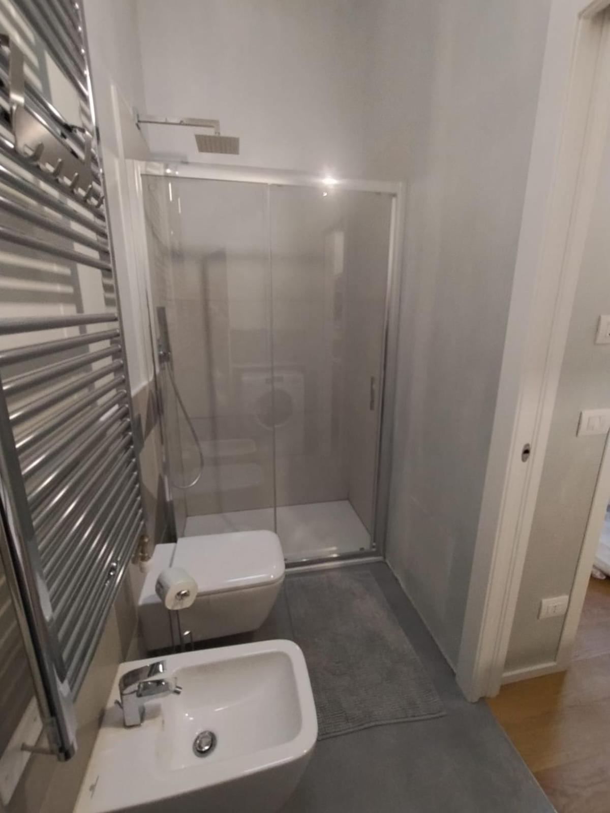 Boutique Apartments Cecilia Триест Экстерьер фото